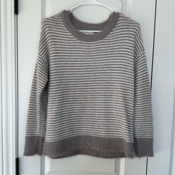 Maurice’s Fuzzy Gray & White Striped Sweater - Picture 1 of 3